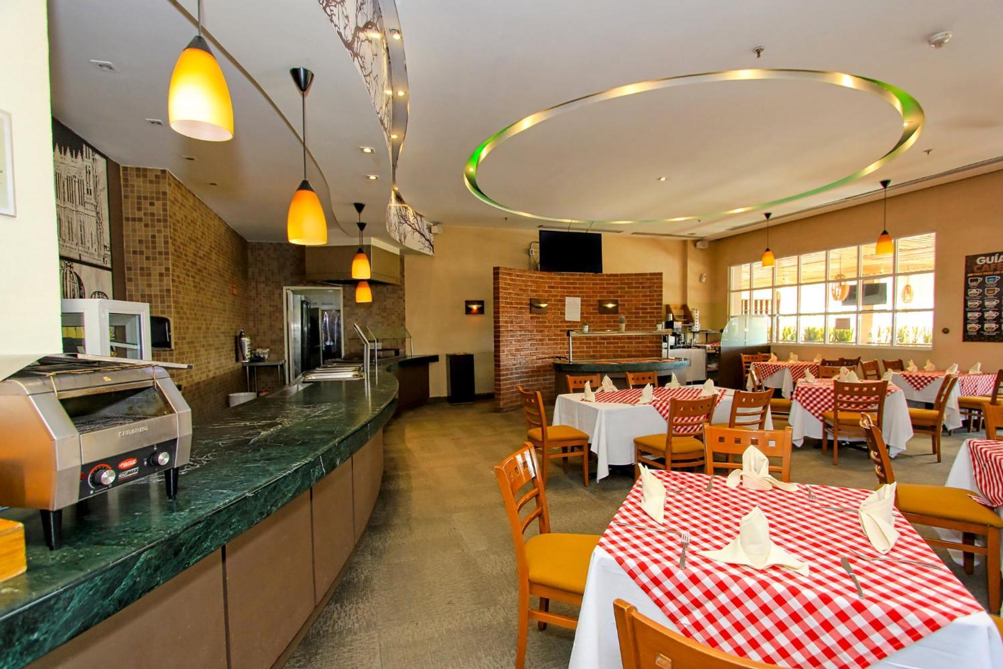Holiday Inn Leon-Convention Center By Ihg Esterno foto