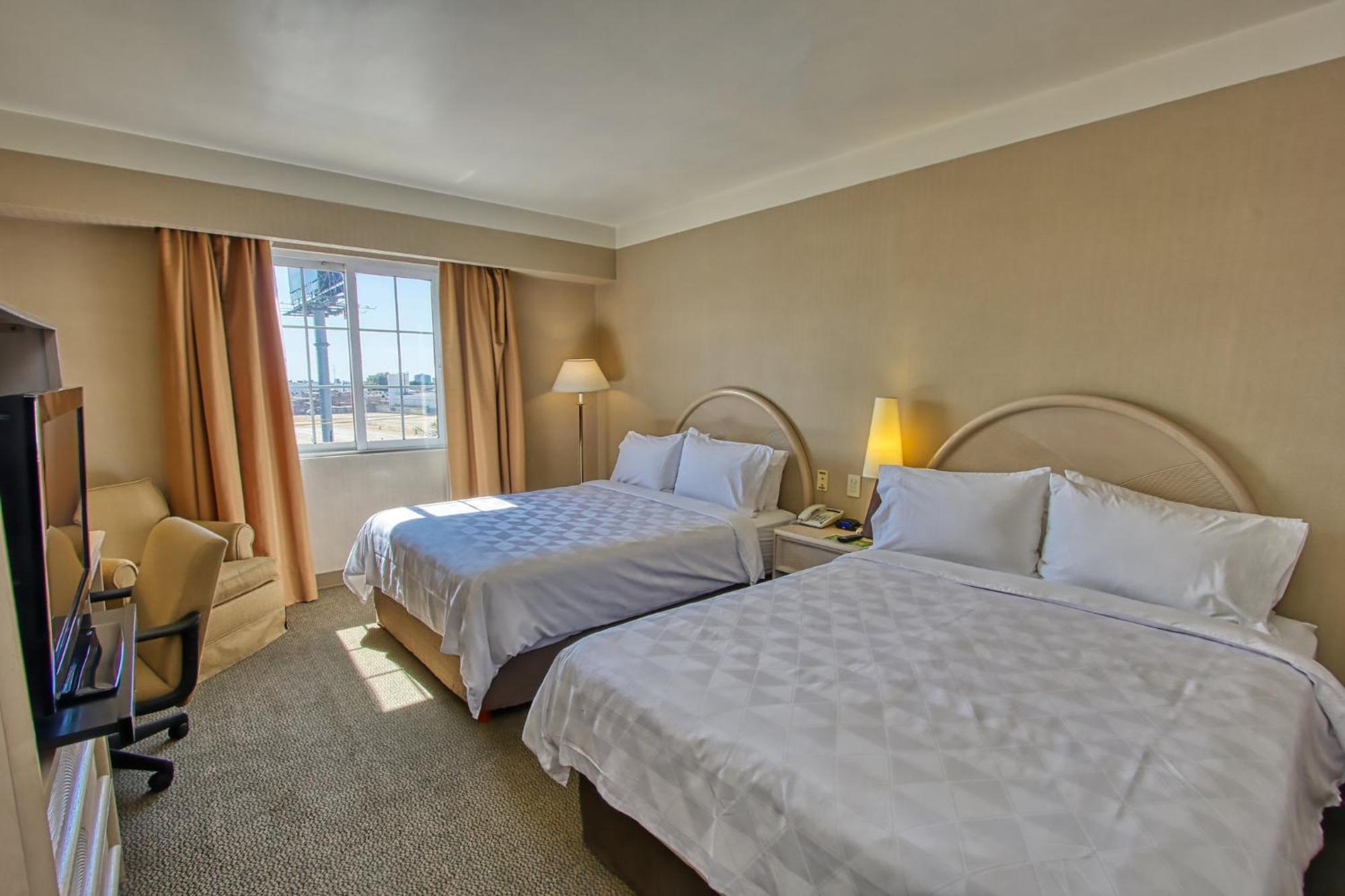 Holiday Inn Leon-Convention Center By Ihg Esterno foto