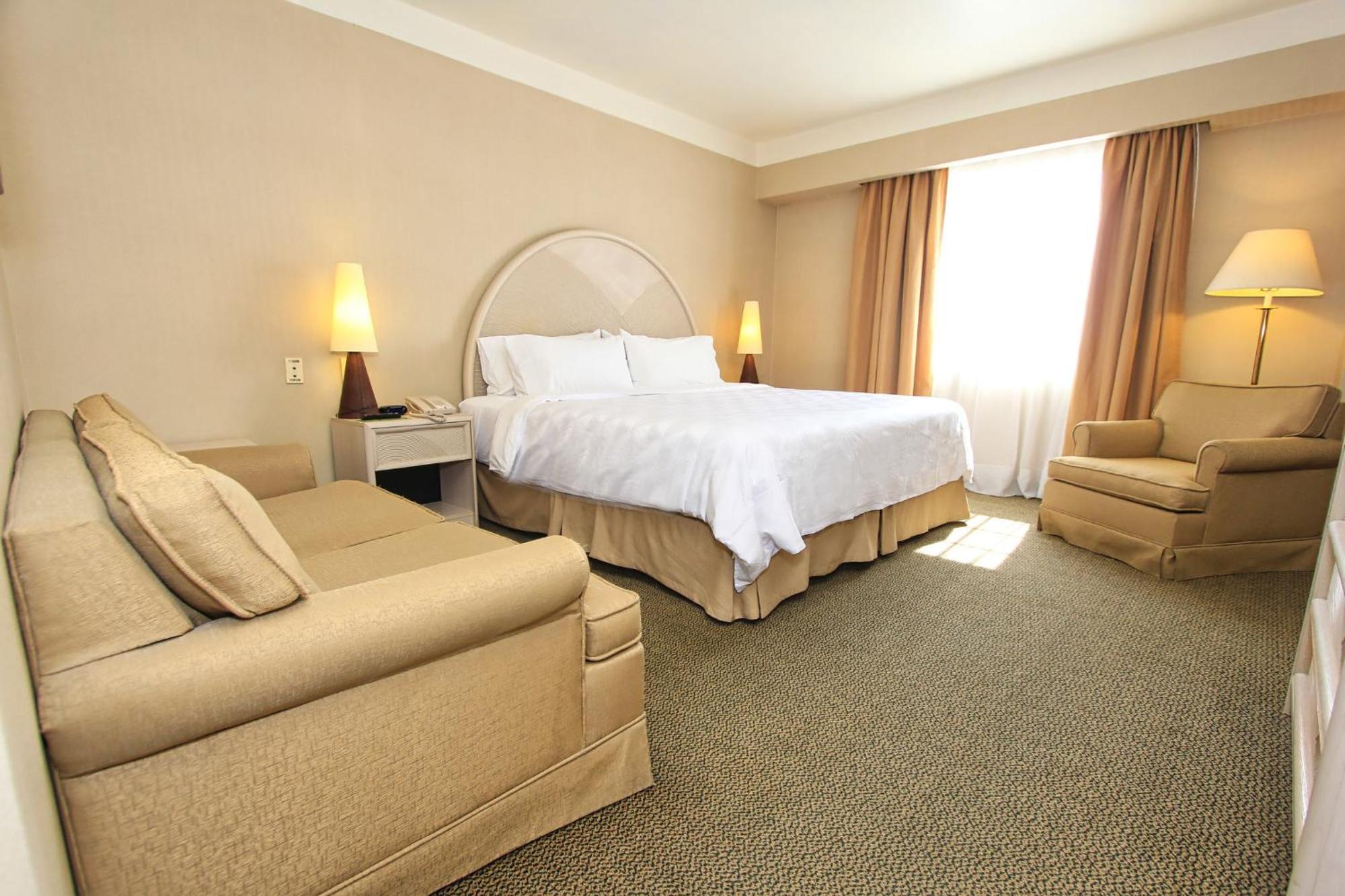 Holiday Inn Leon-Convention Center By Ihg Esterno foto