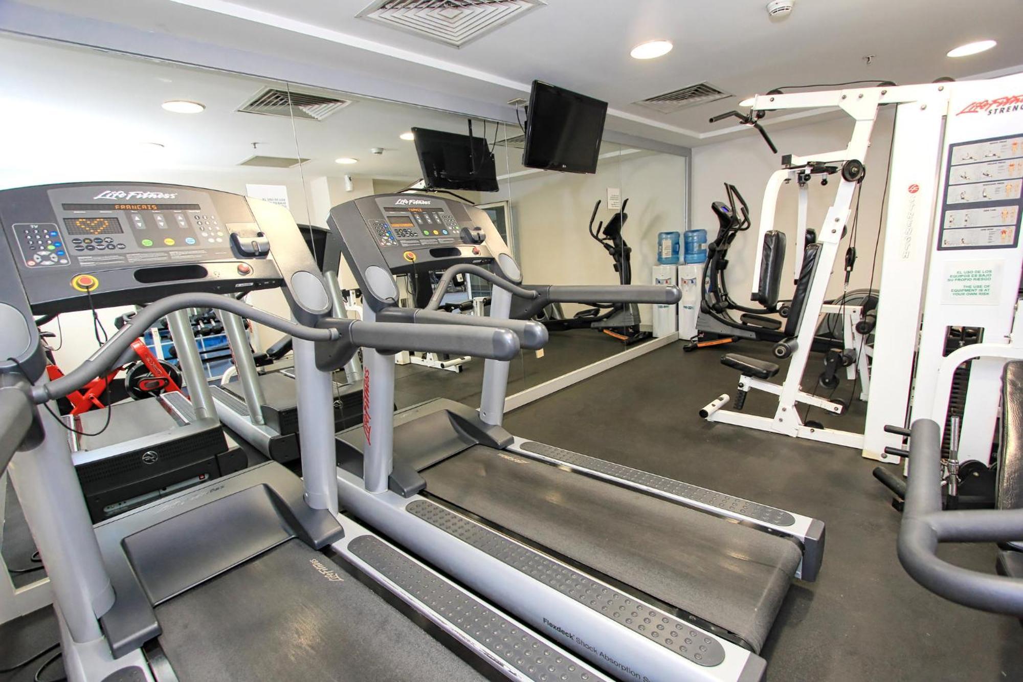 Holiday Inn Leon-Convention Center By Ihg Esterno foto